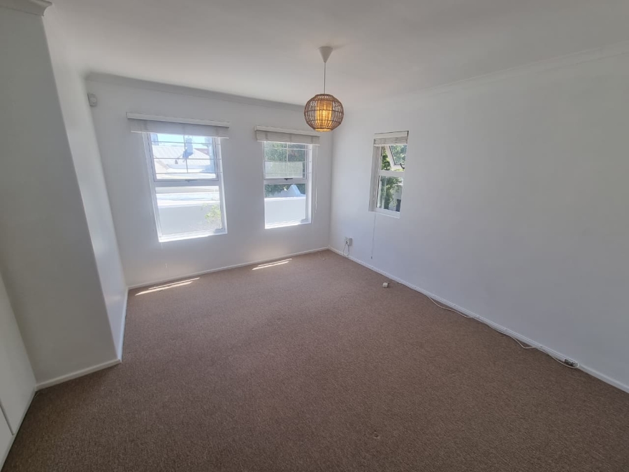 2 Bedroom Property for Sale in Claremont Upper Western Cape